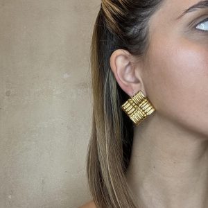 gold earrings jewelry laroute