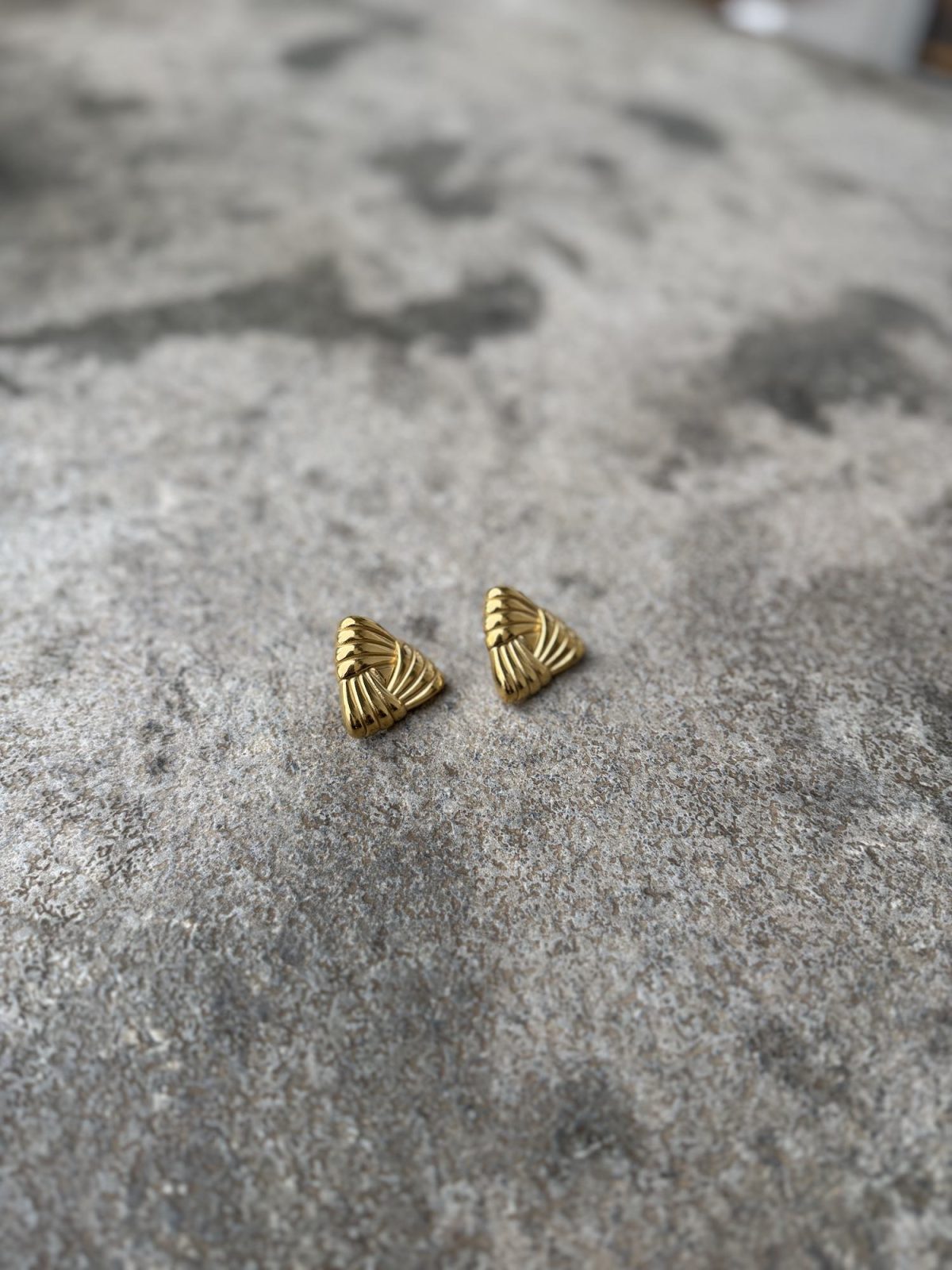 Edge earrings