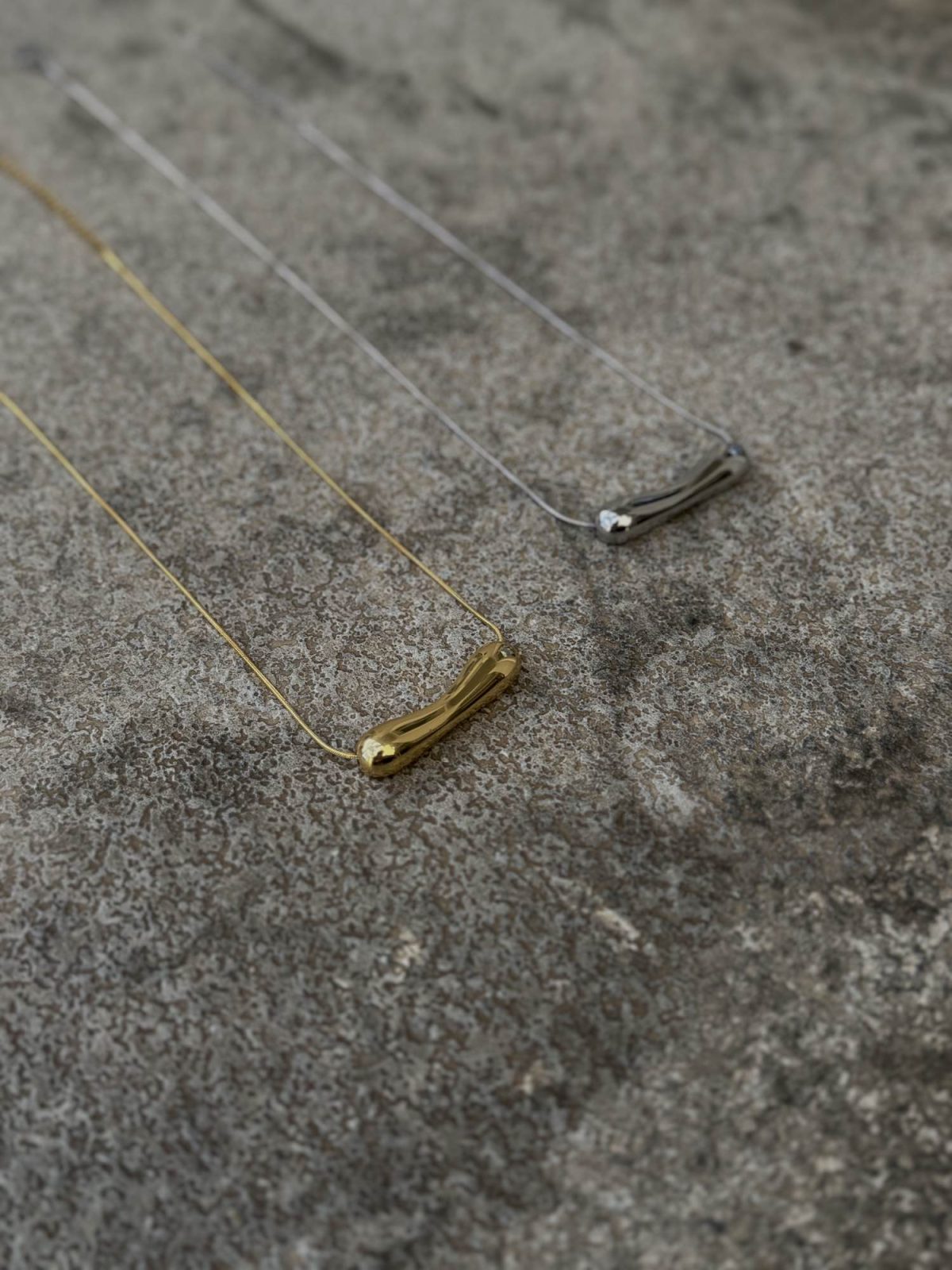 Scarlet necklace