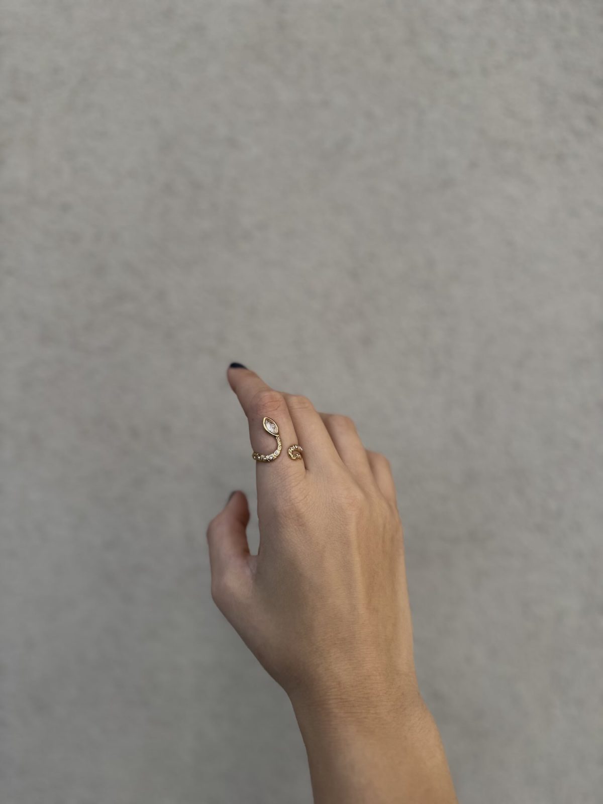 Drakonian ring