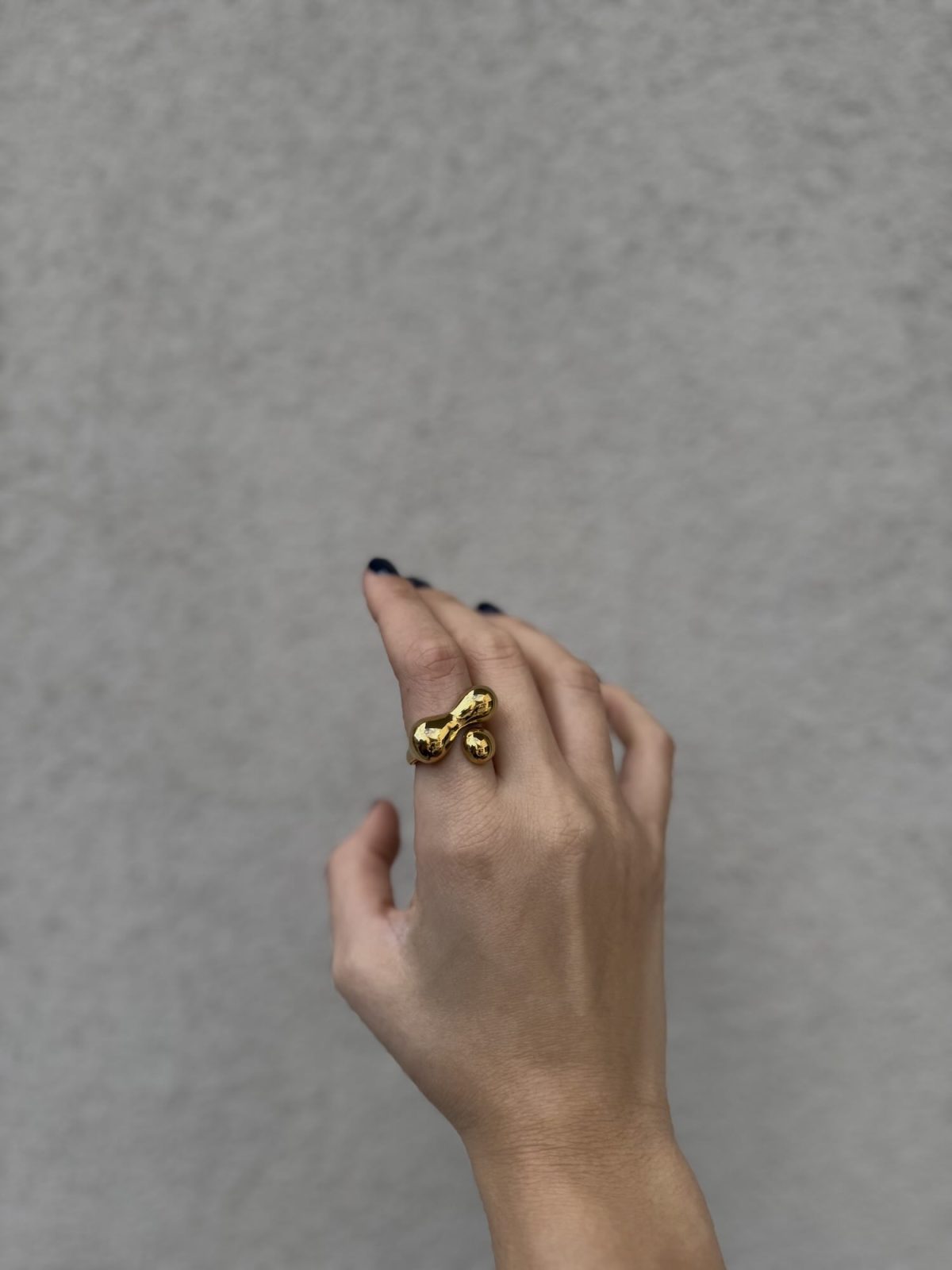 Ivora ring