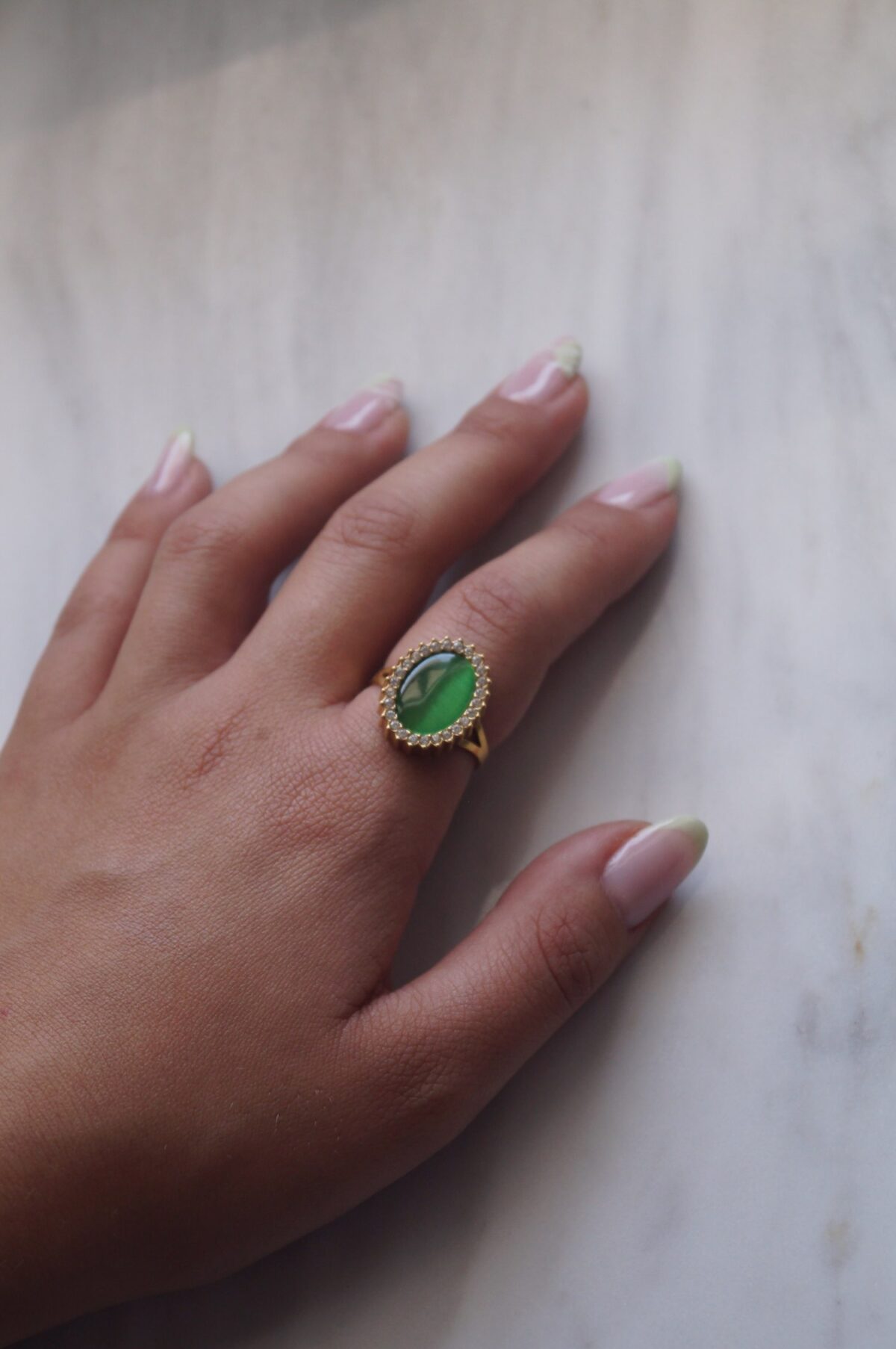 Lara ring