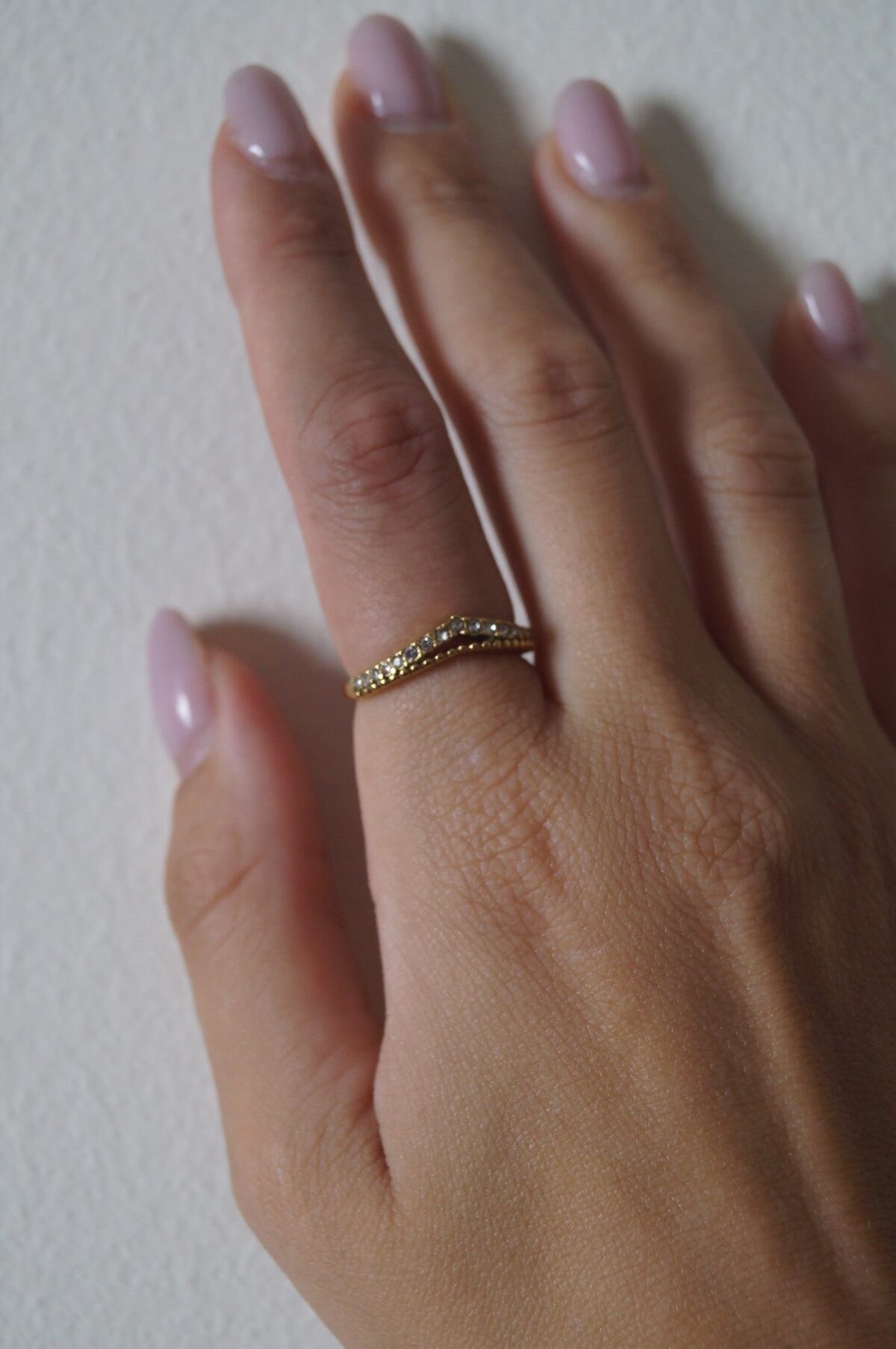 Serene ring
