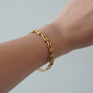 ring jewelry necklace gold silver earrings bag